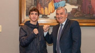 El gobernador brind&oacute; apoyo al karateca Patricio Montalvetti para las competencias internacionales