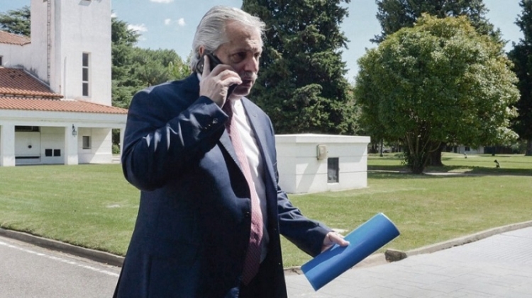 El Presidente mantendr&aacute; su agenda en Olivos por un contacto estrecho de Covid-19