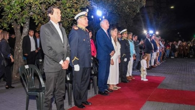 &Eacute;xodo Juje&ntilde;o: Morales presente en el tradicional cambio de Guardia de Honor