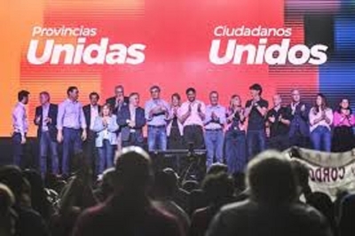 Los gobernadores de Provincias Unidas apoyaron a Lousteau, Oca&ntilde;a y Randazzo y llamaron a superar la grieta