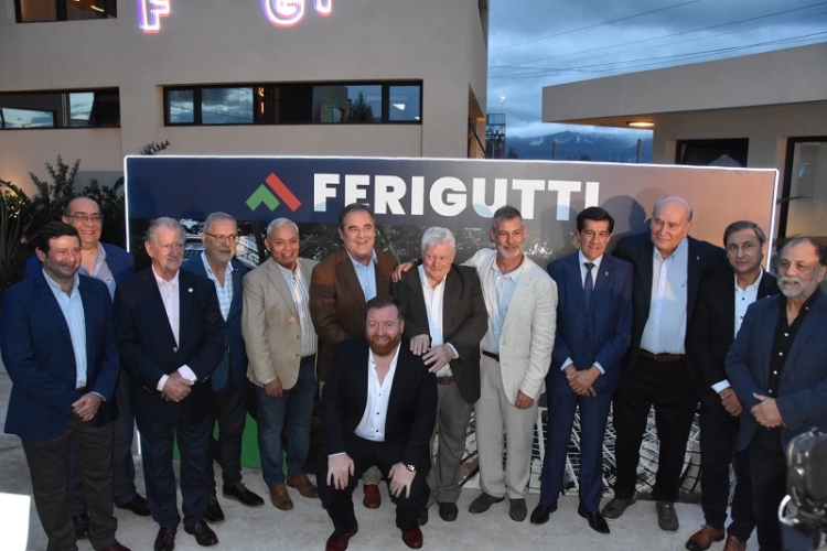 El vicegobernador particip&oacute; de la inauguraci&oacute;n de la nueva planta industrial de la empresa familiar Ferigutti en Palpal&aacute;
