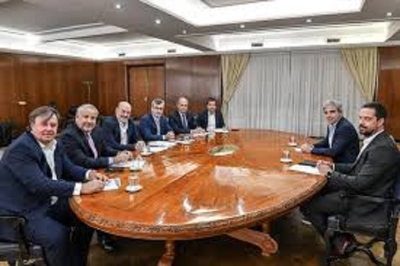 Caputo se reuni&oacute; con la UIA: reforma laboral, agenda y nuevas medidas para el 2026