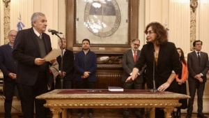 Morales tom&oacute; juramento a nuevos funcionarios del Ministerio de Educaci&oacute;n