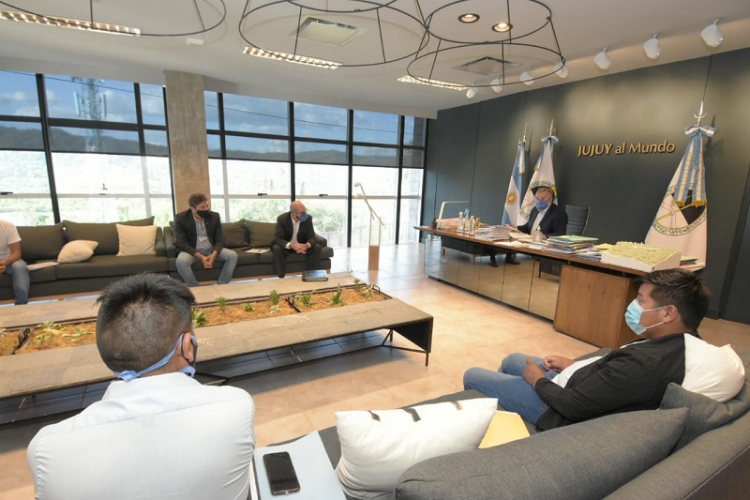 Morales recibi&oacute; a comisionados de la puna