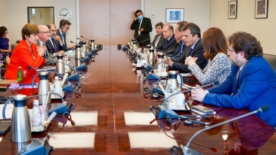Massa logr&oacute; apoyo pol&iacute;tico en EE.UU., anuncios de inversiones y respaldo de organismos