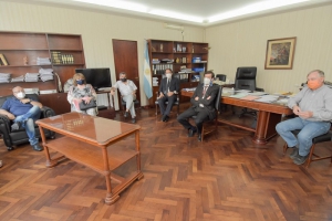 Gobierno y gremios estatales iniciaron conversaciones salariales