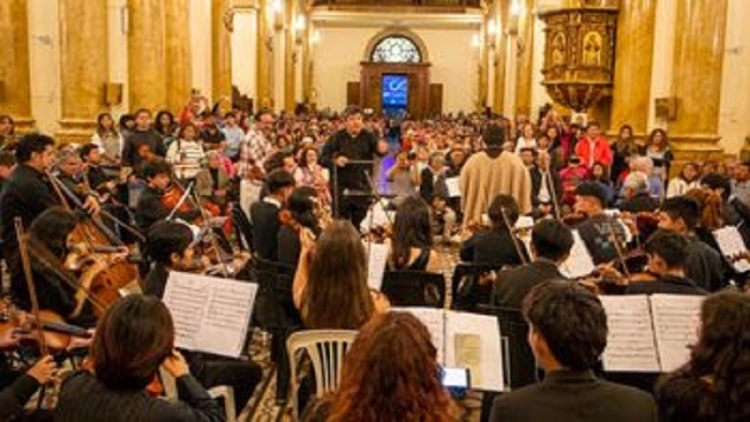 Emocionante presentaci&oacute;n de la Misa Criolla en la Iglesia San Francisco