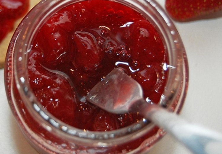 La autorizaci&oacute;n de establecimientos y productos alimenticios se har&aacute; por v&iacute;a digital