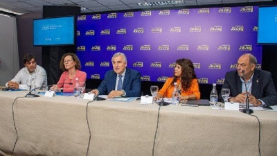 El gobernador Morales puso en funcionamiento la Mesa Provincial de Primera Infancia
