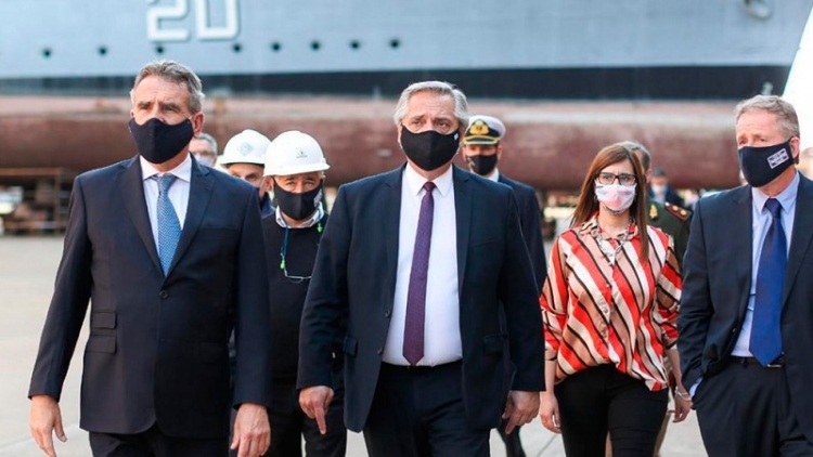 Fern&aacute;ndez sobre las Fuerzas Armadas: "Es tiempo de darles jerarqu&iacute;a y reconocimiento social"