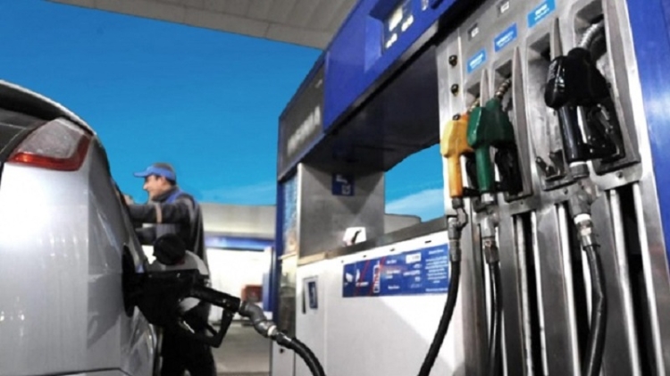 El Gobierno congel&oacute; el precio de los combustibles hasta el 31 de octubre