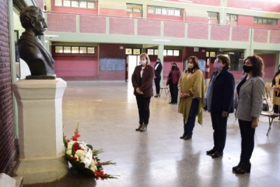 Calsina encabez&oacute; acto por el d&iacute;a del profesor