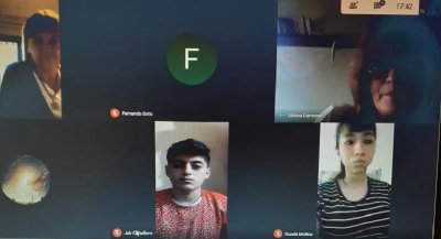 Estudiantes dialogaron con autoridades de educaci&oacute;n