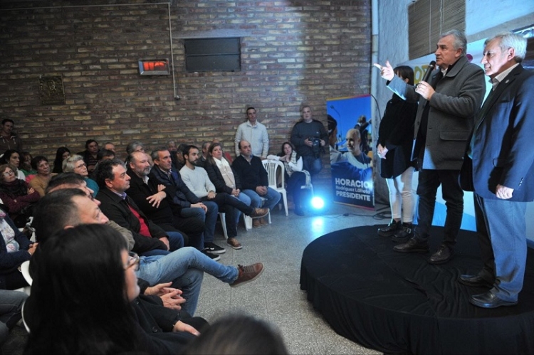 Morales garantiz&oacute; a los argentinos "un gobierno normal y sensato que tratar&aacute; a todas las provincias por igual"