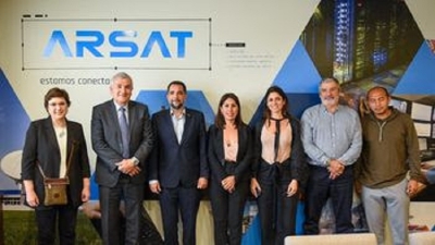 Morales acord&oacute; con ARSAT el acceso a la Red Federal de Fibra &Oacute;ptica para llevar conectividad a las escuelas