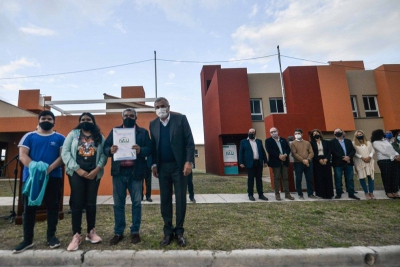 Entregaron 67 unidades habitacionales en Palpal&aacute;