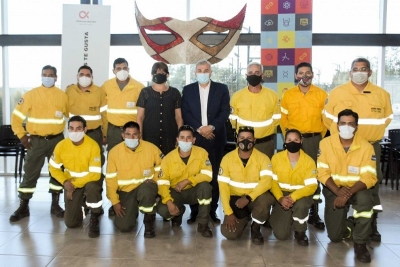 Morales recibi&oacute; a brigadistas juje&ntilde;os que combatieron el fuego en Corrientes
