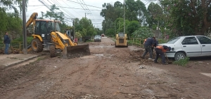 El COEM trabaj&oacute; arduamente para asistir a los afectados por la intensa tormenta en Palpal&aacute;