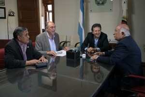El senador Fiad recibi&oacute; informe sobre avances de la Facultad de Medicina a crearse en Jujuy