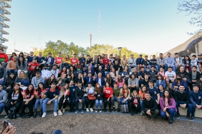 De la mano de Morales, j&oacute;venes de San Mart&iacute;n, Merlo, San Isidro y Tigre movilizaron al radicalismo en Buenos Aires