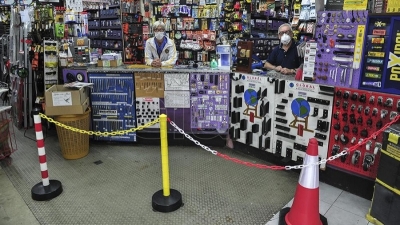 Las ventas de comercios minoristas subieron 6% anual en abril y 0,3% frente a marzo