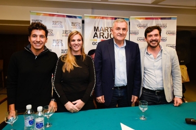 Morales descart&oacute; en Misiones la dolarizaci&oacute;n