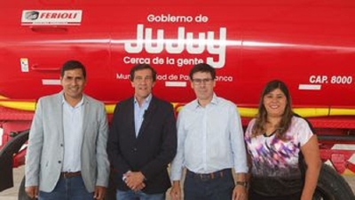 El gobernador Sadir fortalece las &aacute;reas operativas de los municipios