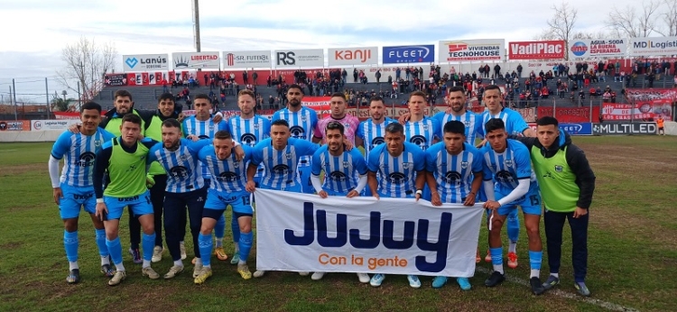 El &ldquo;Lobo&rdquo; dio una clase de orden y practicidad para ganar y seguir liderando