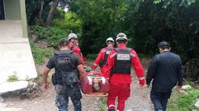 Bomberos de Jujuy rescataron a una mujer de 78 a&ntilde;os que cay&oacute; a un arroyo