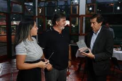 Sadir inaugur&oacute; sistema lum&iacute;nico en Club Gimnasia y Tiro