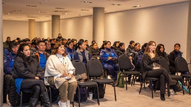 Capacitan en prevenci&oacute;n del grooming a agentes del Estado